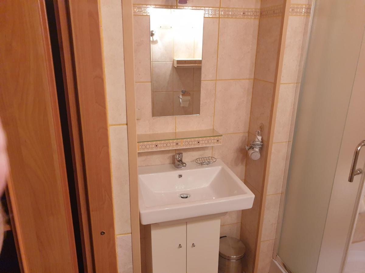 Sobieszow Apartament Basia Zielone Wzgorze -Willa Tosia ภายนอก รูปภาพ